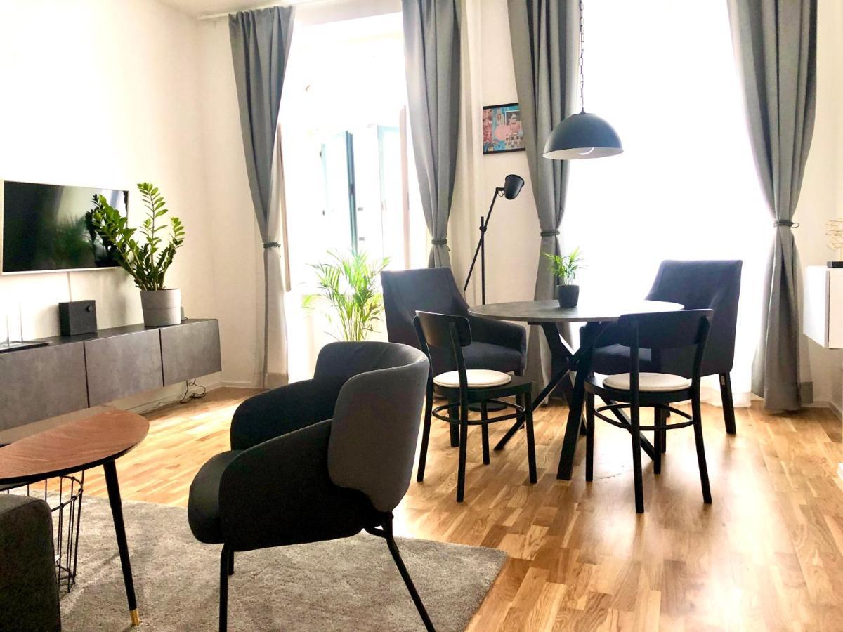 Boutique Kingfisher - Viennas Trendiest Neighbourhood Vienne